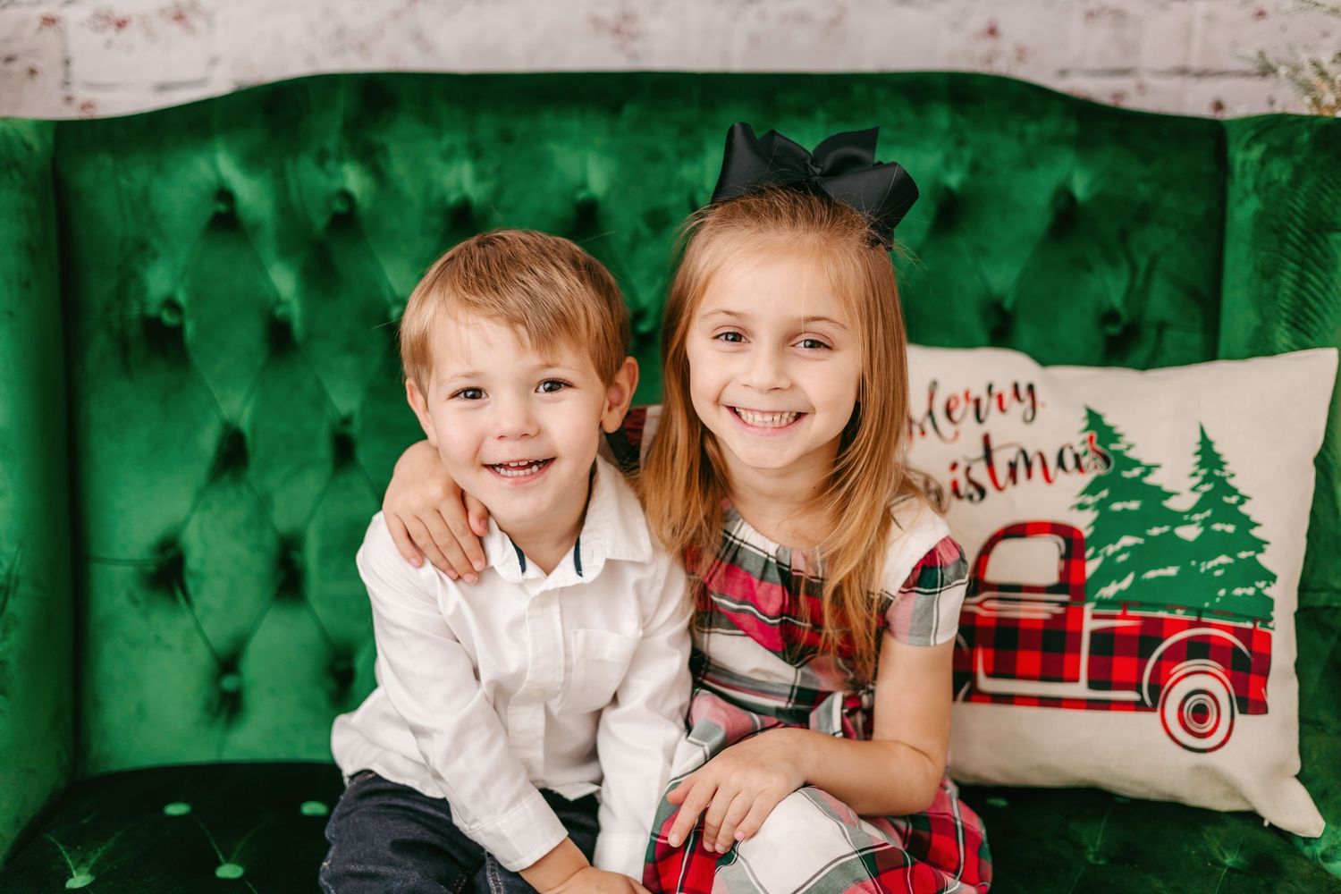 Anna Carreno Photography Newborn photographer in Spring, TX specializing in safe, timeless newborn portraits, maternity, cake smash sessions