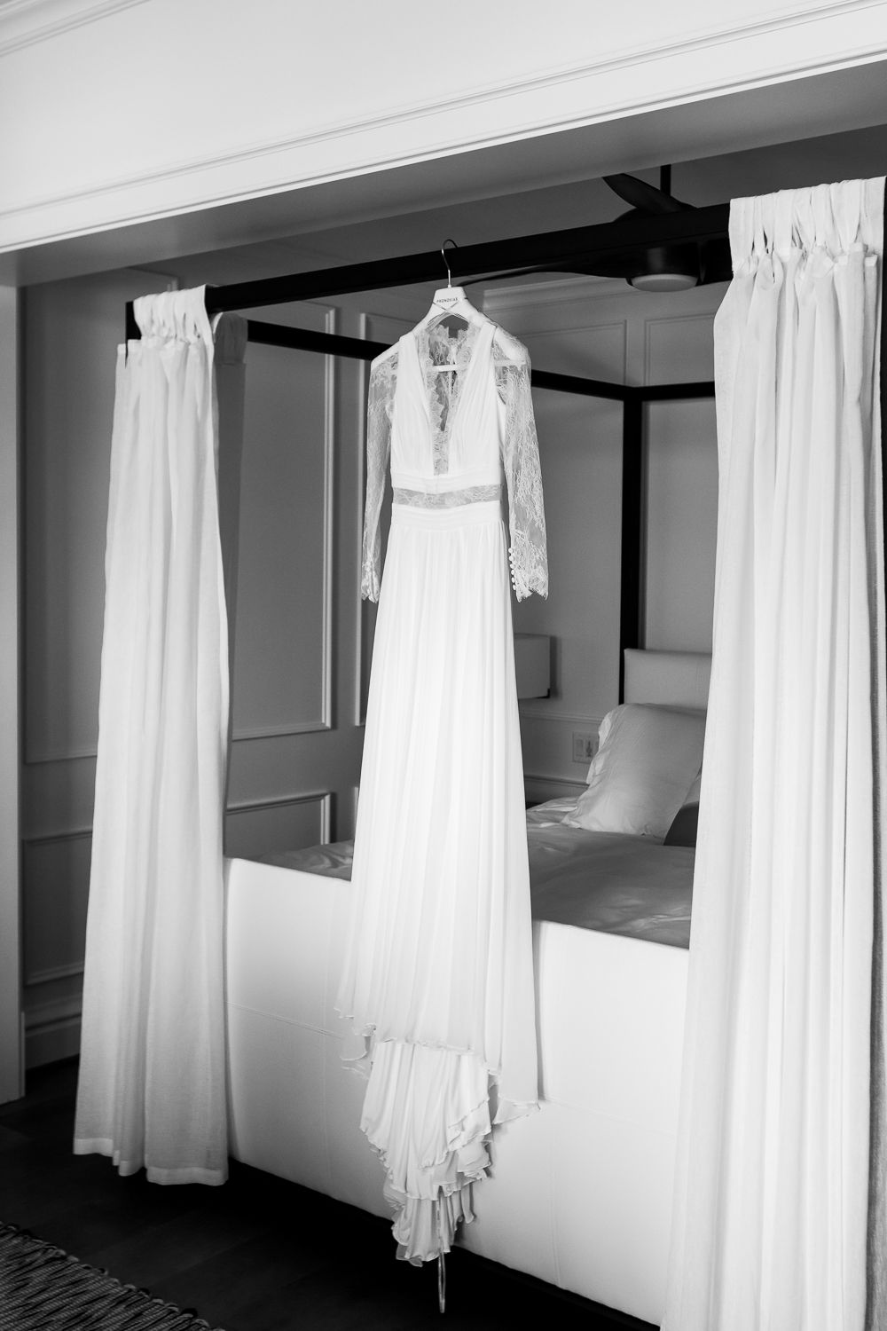 Bermuda wedding photographer beach wedding photography elope