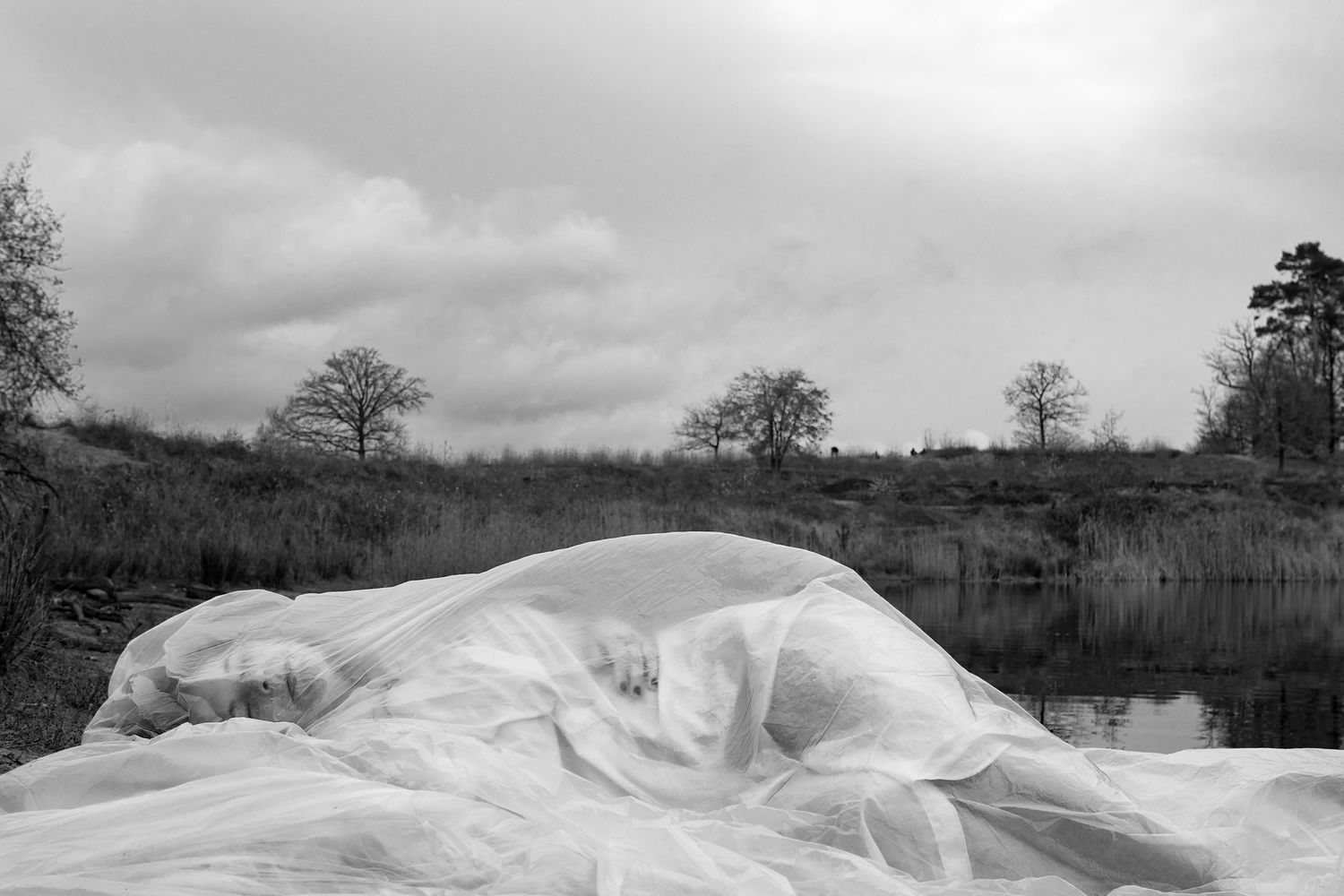 Kyra Trouw Fotografie | Puur, verhalend & liefdevol | Afstudeer traject 'TRAPPED'