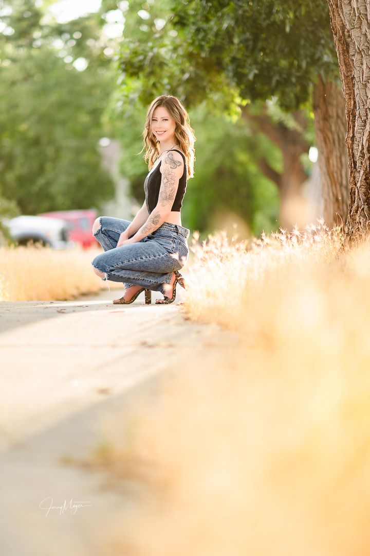 Posing Ideas Senior Pictures and Boise Idaho Portrait Photographer. Sitting poses for girls with no chair.