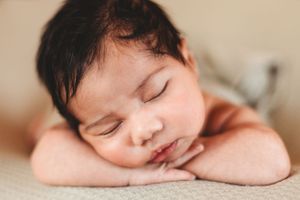 Posed newborn baby boy. Annapolis newborn photographer. Baltimore newborn photographer
