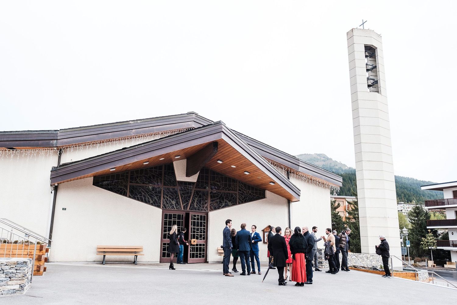 TLOOK photographe de mariage de style documentaire, Crans-Montana