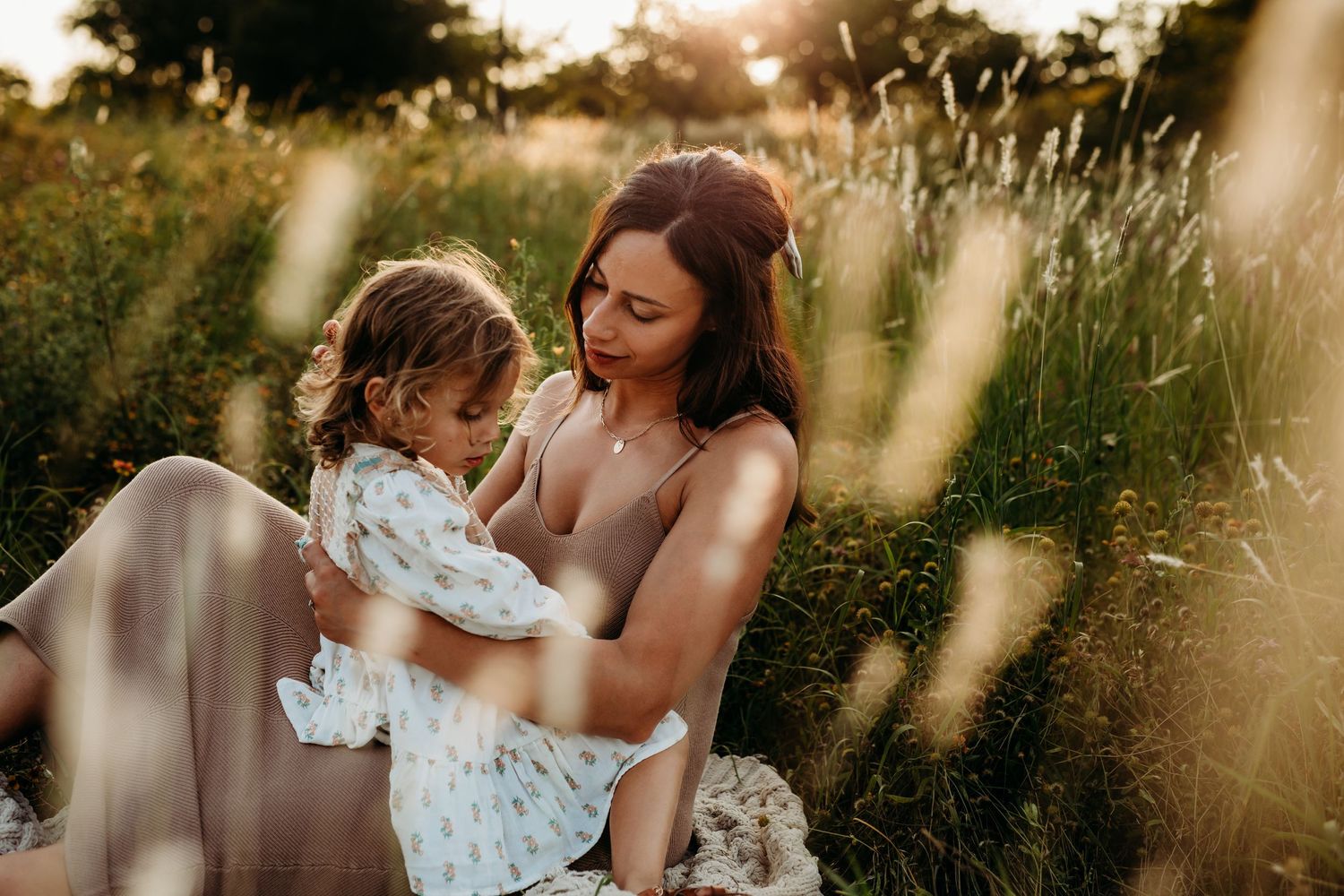 family pictures in wildflowers in New brunfels Texas