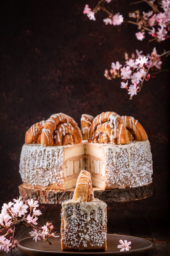 Cinnamon Bun Cake - Photo by © Reka Csulak.jpeg