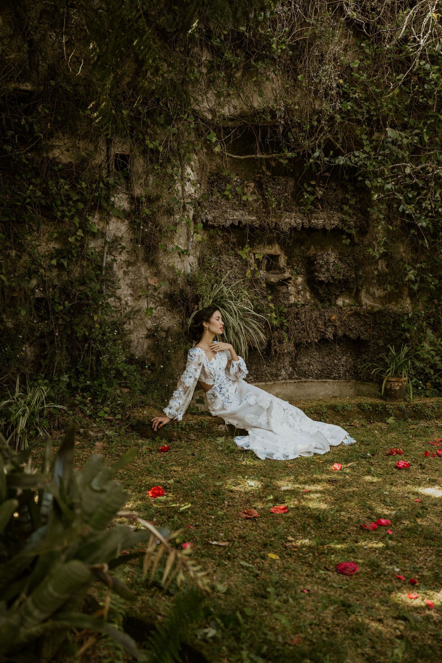 The Best Paris Elopement Photographers