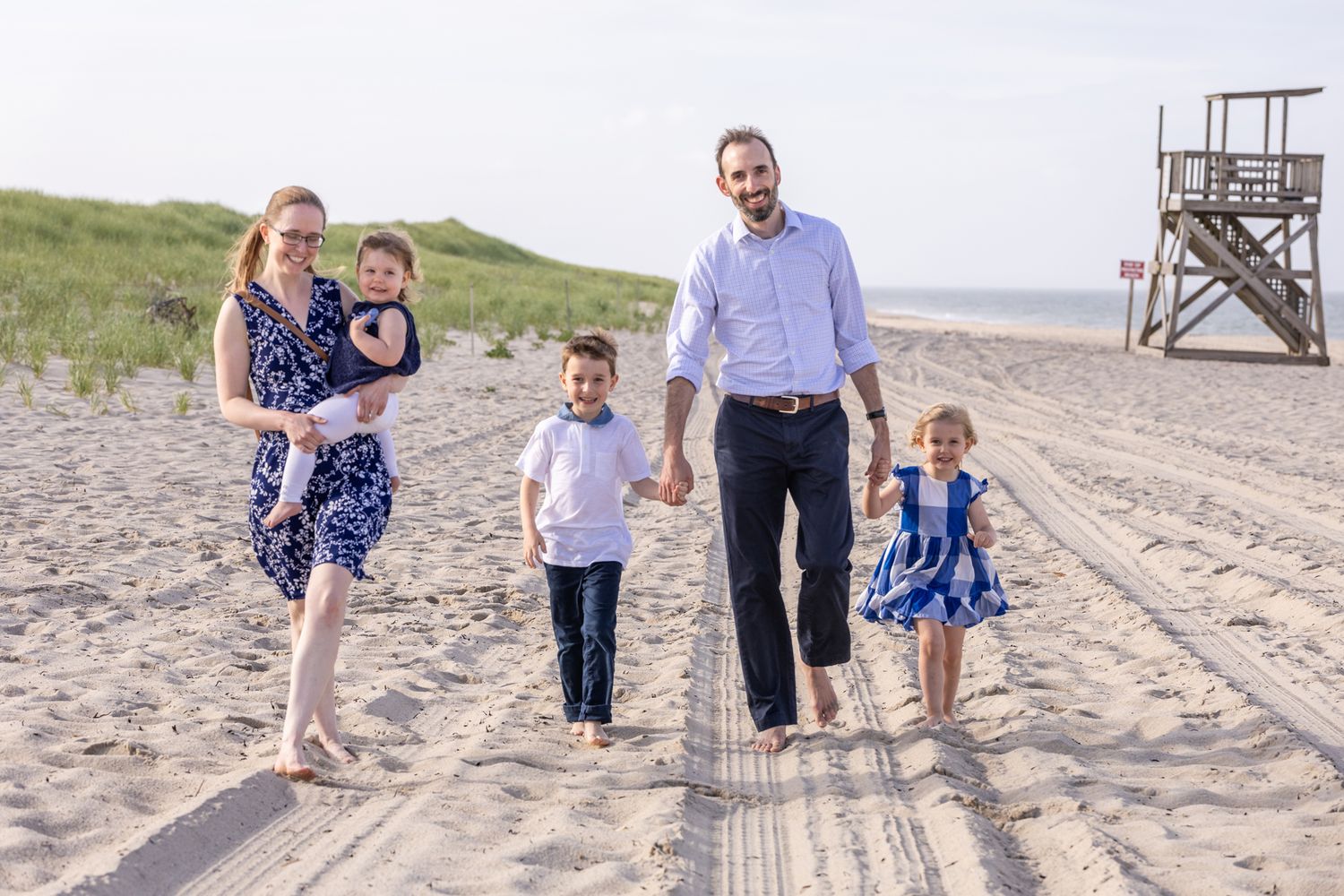 A family beach photo session. Family photography. portrait photography. Cape cod massachusetts