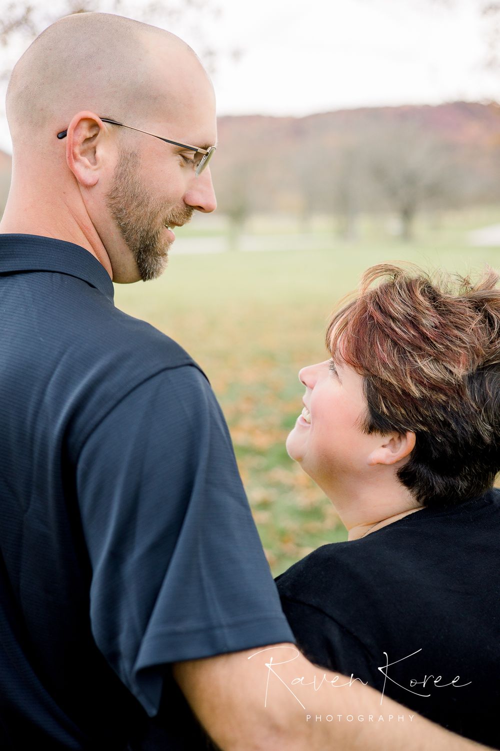 Couple in love photo session outdoors in Knoxville Tennessee