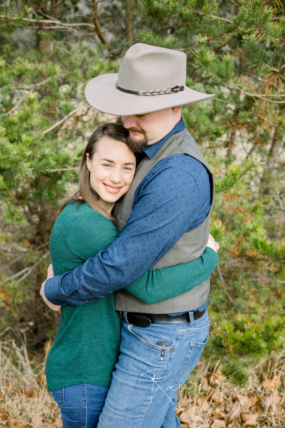 Couple in love photo session outdoors in Knoxville Tennessee
