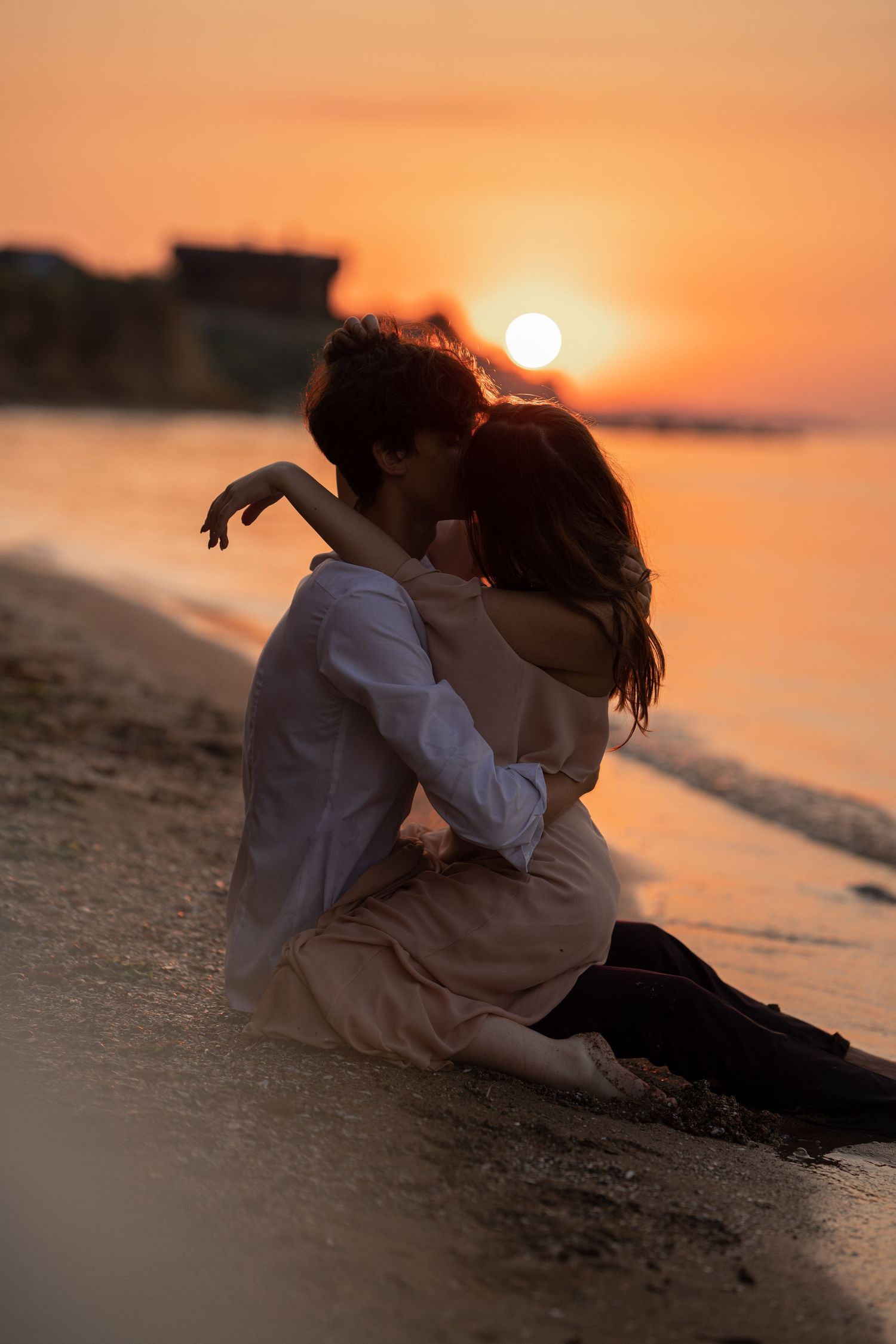 Sunset engagement photo, couple in love, Branson Missouri at Top of the rock