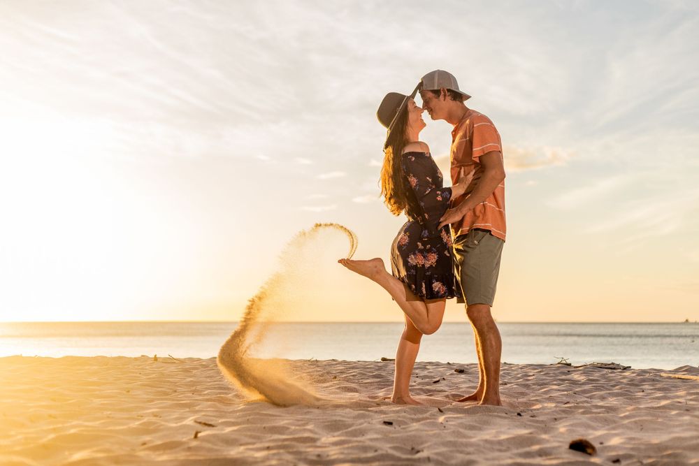 Couple Sunset Photo Shoot in Flamingo Beach