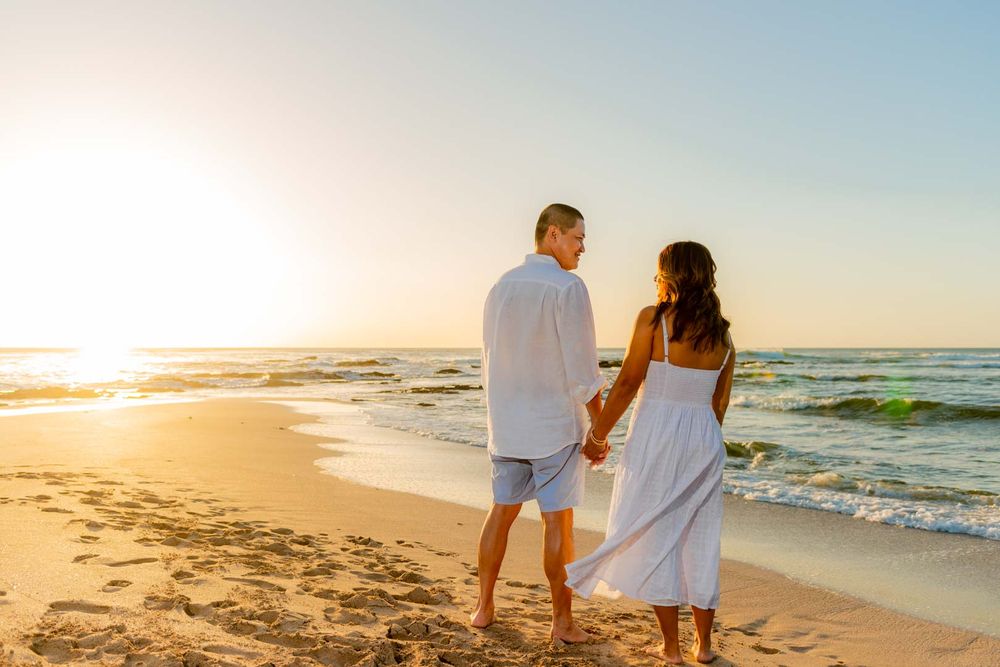 Couple Sunset Photo Shoot in Flamingo Beach