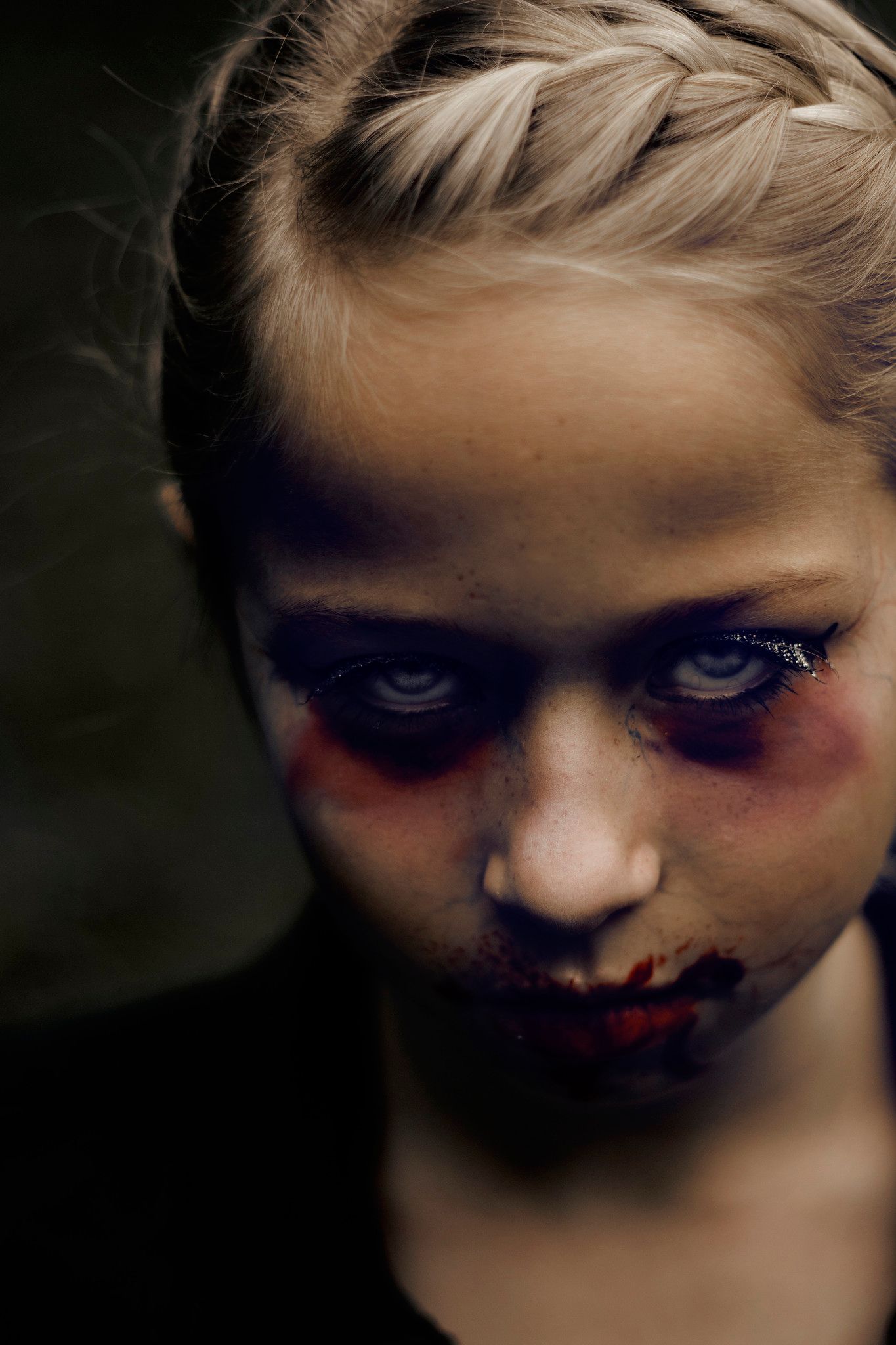 Zombie Girl Haunt Photography ©Chad Foster Photography