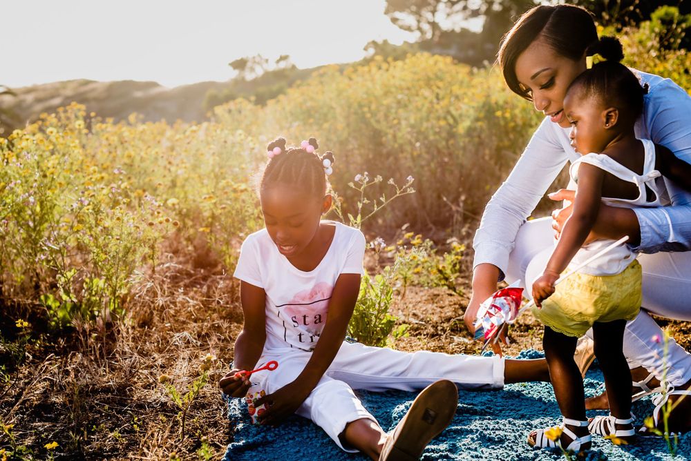 black family portraits, authentic portraits, great with kids, kid friendly photographer, outdoor portraits