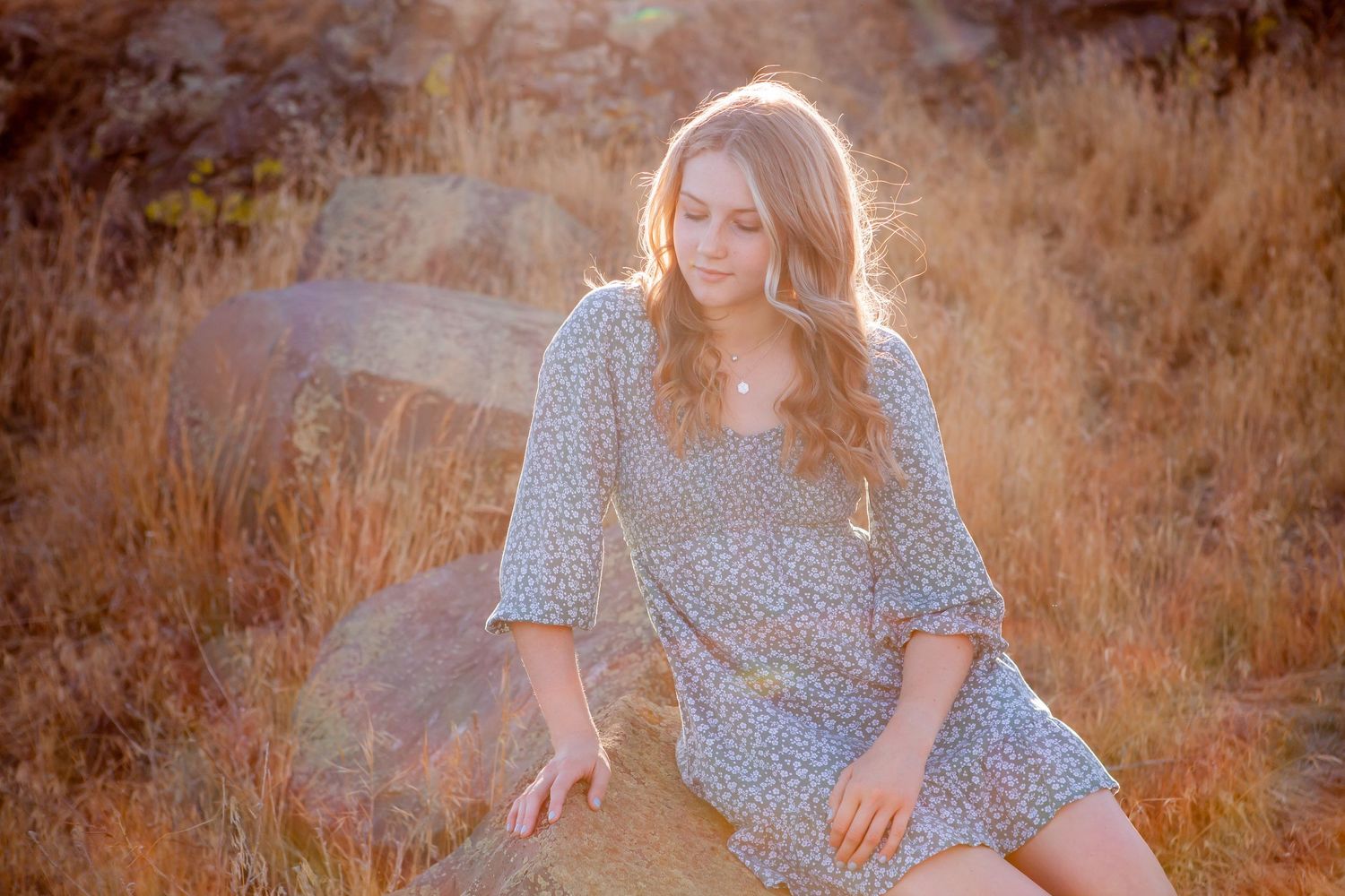 Pacific Northwest senior portraits capturing natural beauty, authentic moments, and timeless outdoor senior photography in the PNW.