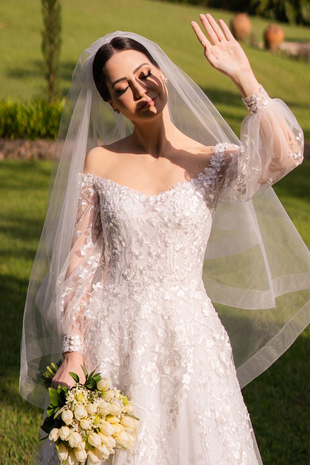 Noiva com vestido clássico no Ville La Rochelle