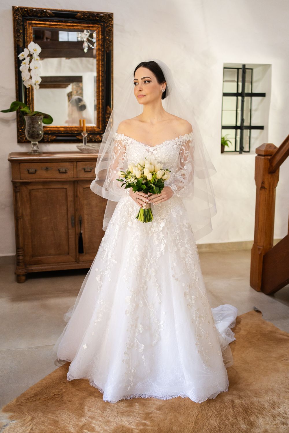 Noiva com vestido clássico no Ville La Rochelle