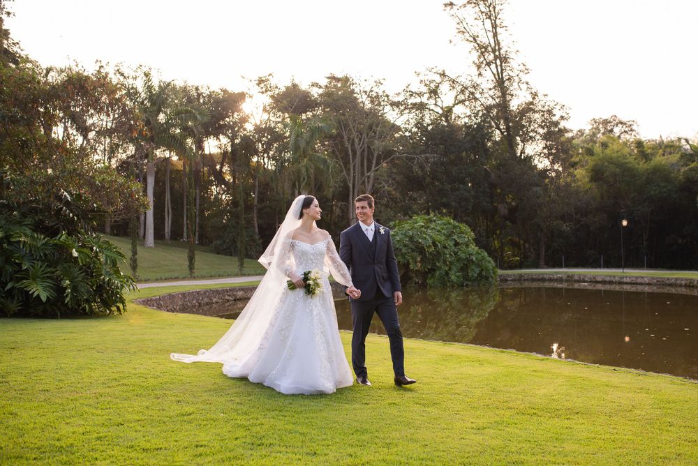 Casamento romântico com luz natural no interior de São Paulo