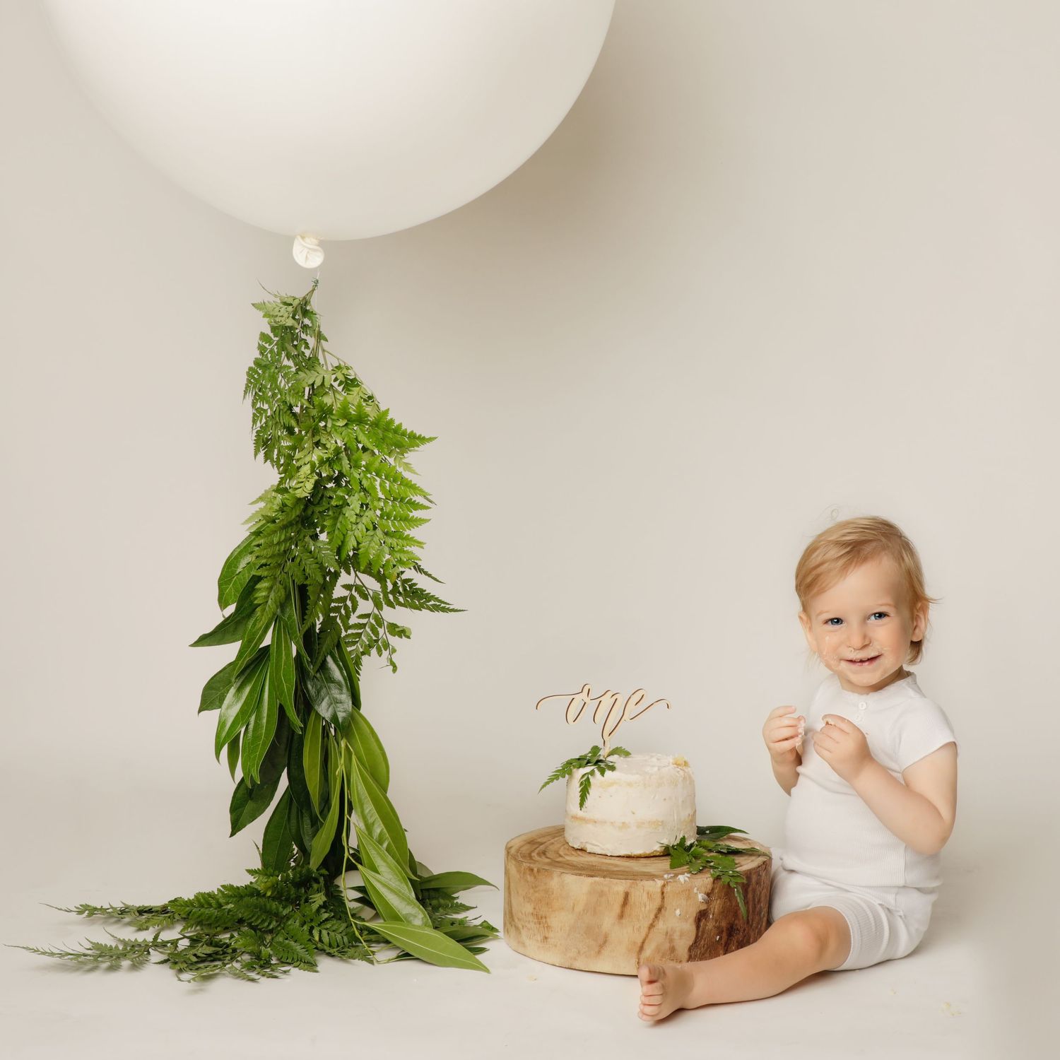 Lakewood NJ cake smash photographer, 1st birthday photoshoot near me Lakewood NJ, Spring Lake NJ milestone sessions