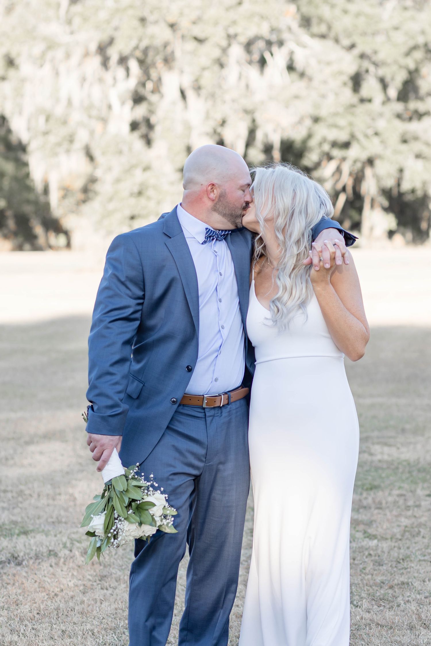 bride and groom elopement at Fontainebleau state park f/a Baton Rouge wedding photographer