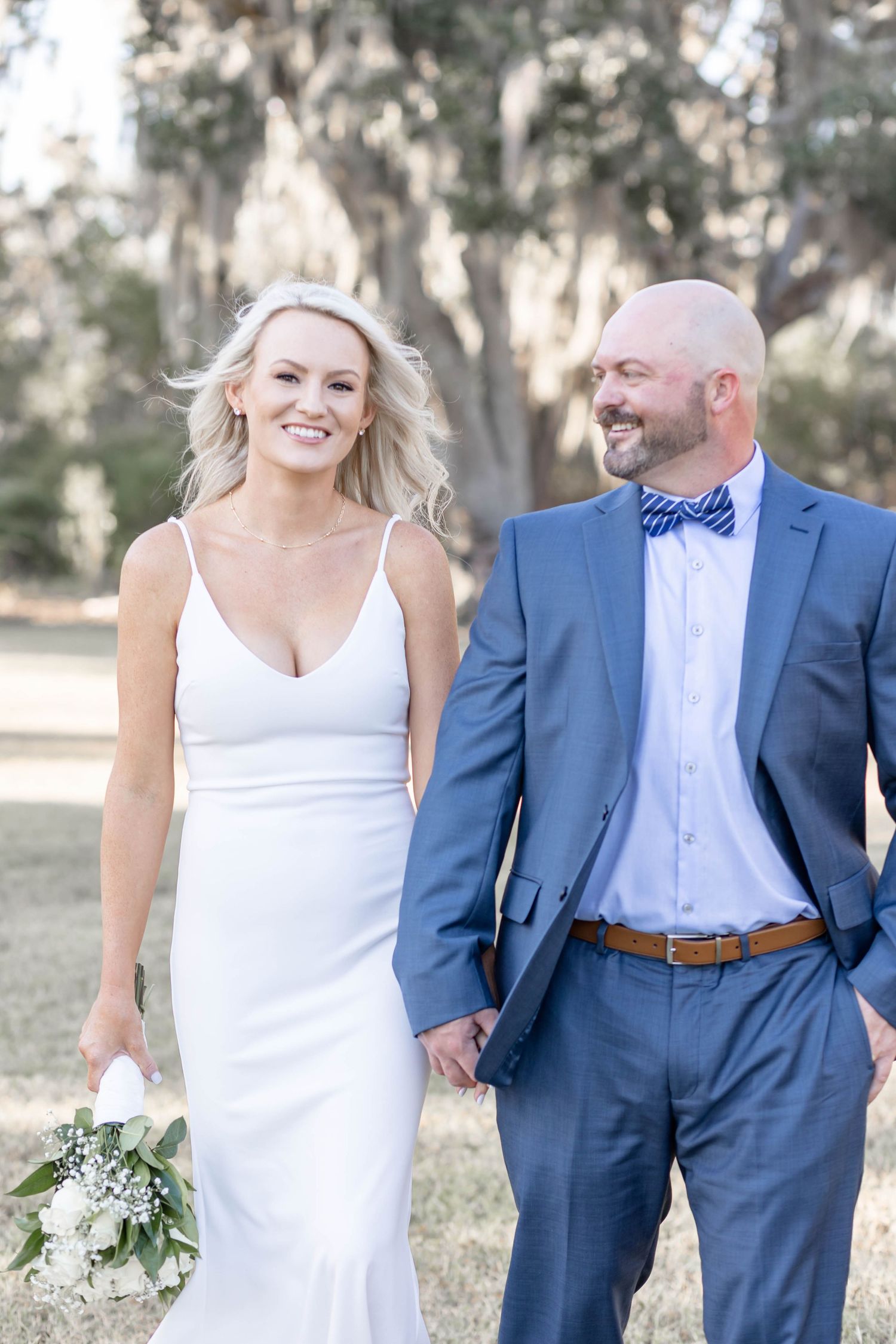 bride and groom elopement at Fontainebleau state park f/a Baton Rouge wedding photographer