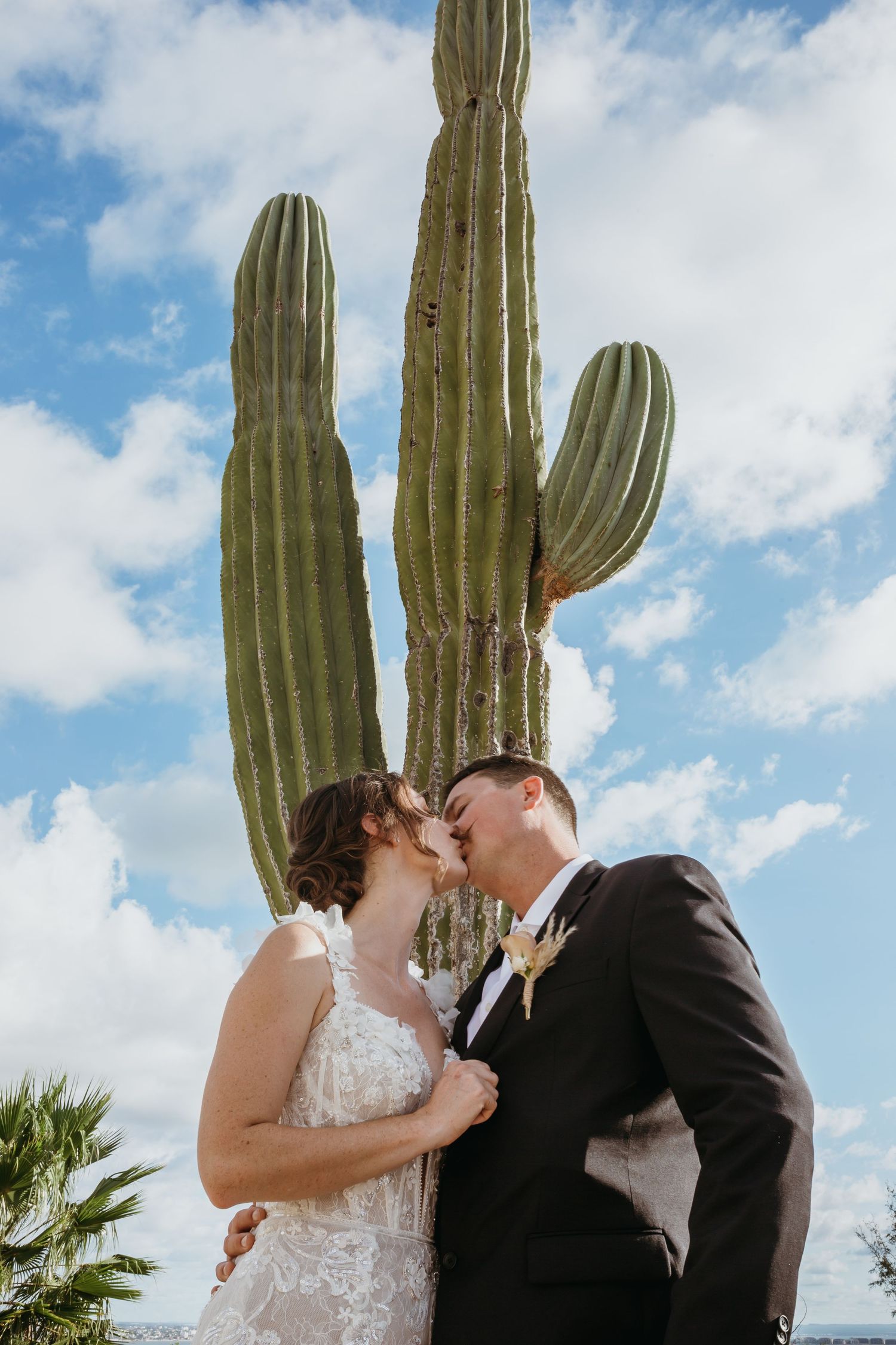 kissing with a cacti view, best option ever
