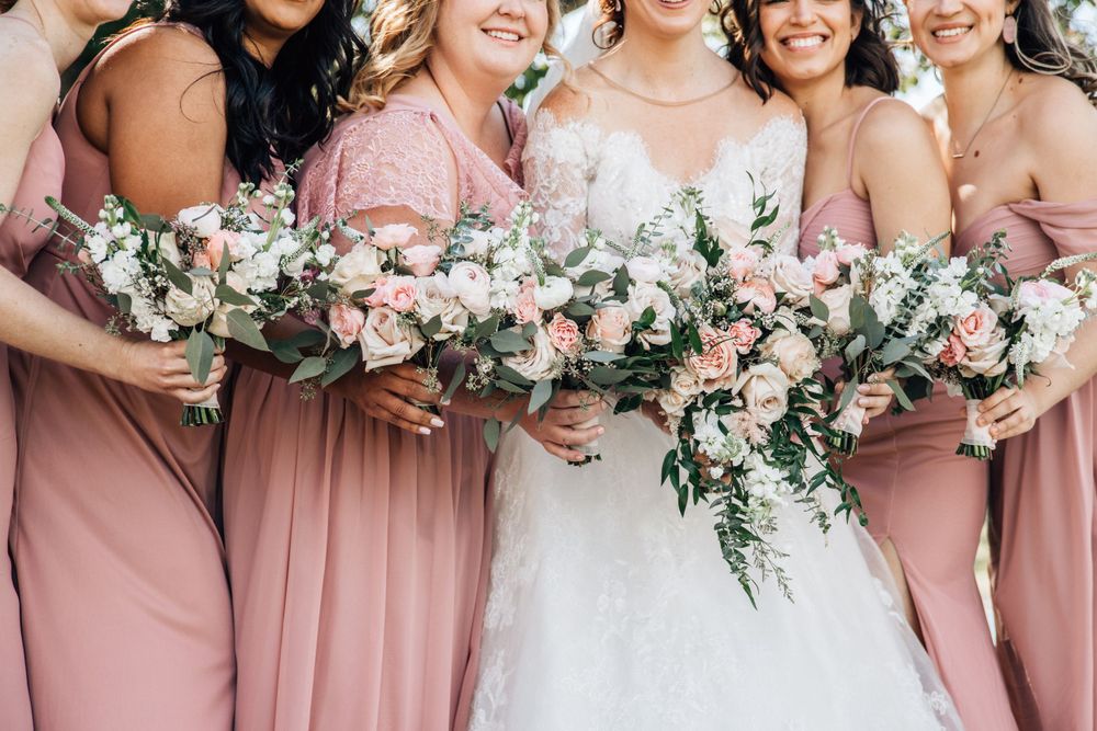 wedding in north liberty benos flowers arrangements sage and ivy photography wedding corridor Iowa