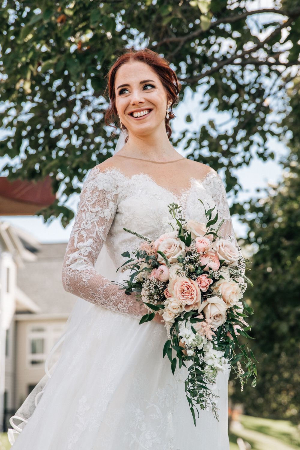 wedding in north liberty benos flowers arrangements sage and ivy photography wedding corridor Iowa