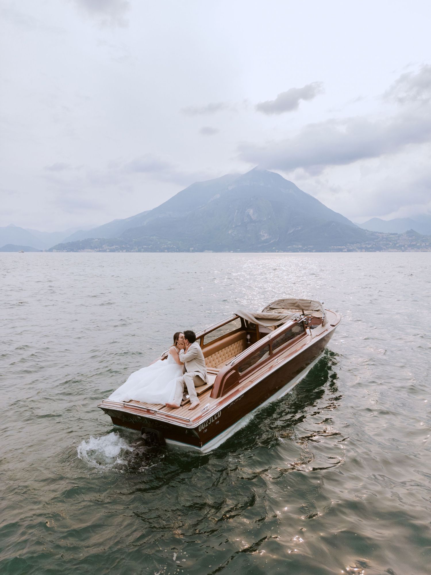 Lake Como
Italy
Mariage 
Asiatique
BACH Photography
editorial
Couple Enragement
pre-wedding
bride groom