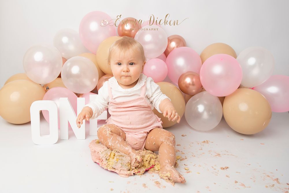 Cake smash for baby near Selby