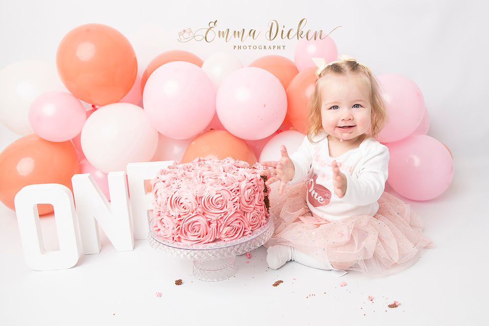 Birthday cake smash for one year old near Selby