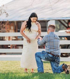 surprise proposal, engagement. Milan, TN Tulip farm, flowers and love,