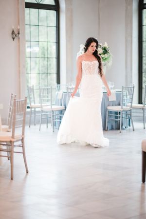 Chateau Des Fleurs Eagle Idaho Wedding Venue. Wedding Photos of Bride, Kate's Bridal Cottage wedding dresses. Boise Photographers.