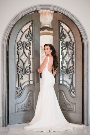 Kate's Bridal Cottage, Wedding Photos, Bride Portraits, Chateau des Fleurs Eagle Idaho, Boise Idaho Wedding Photographer.