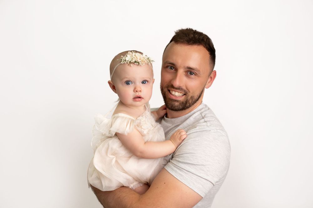 Ayrshire glasgow Renfrewshire newborn and family photographer