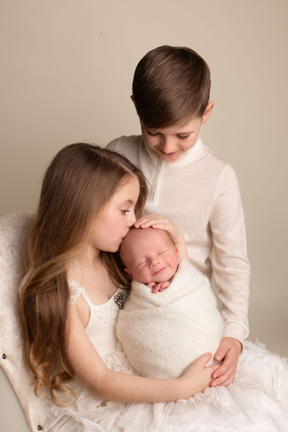 Ayrshire glasgow Renfrewshire sibling newborn photographer