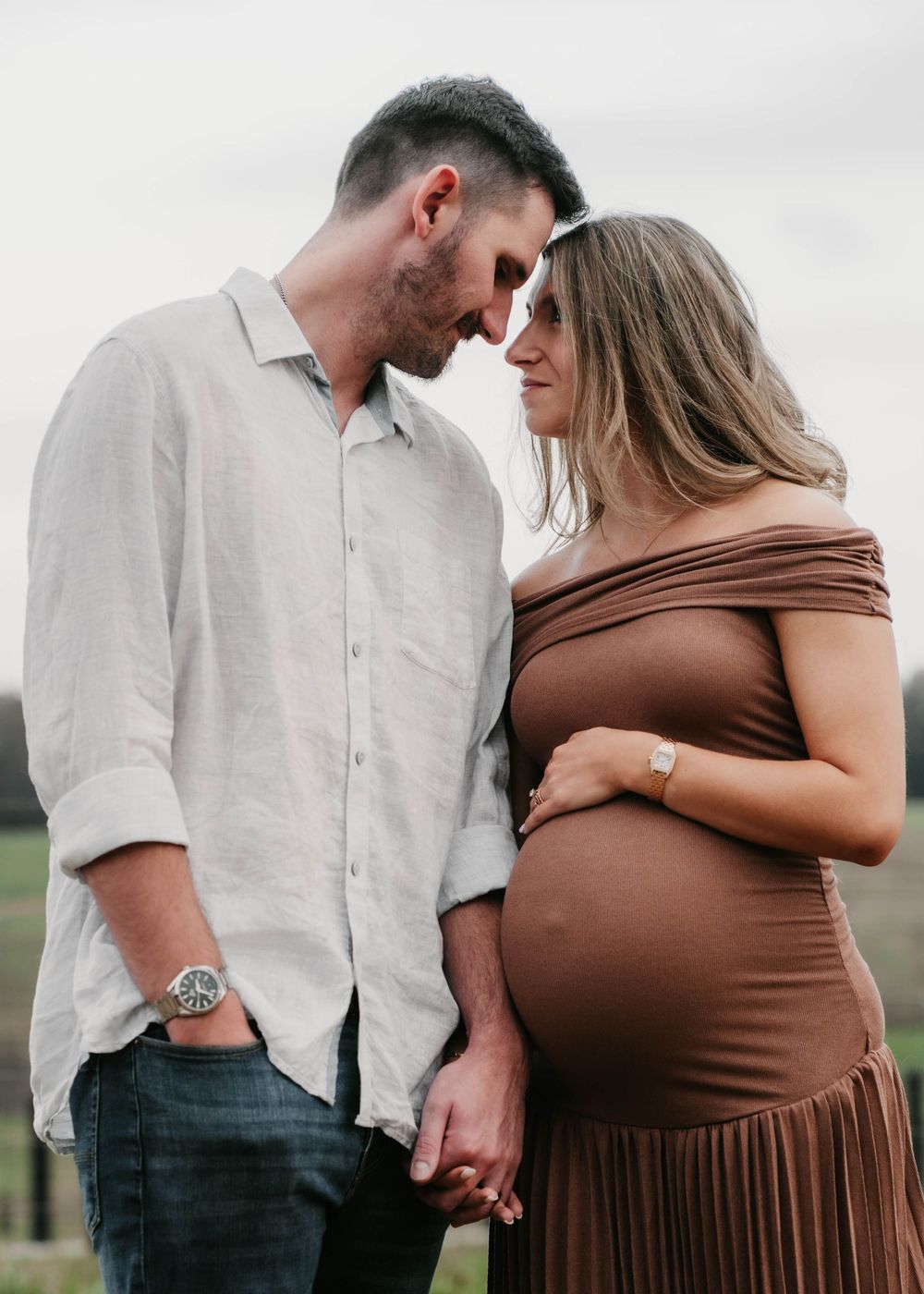 Expecting mother in beautiful venue outdoors, Milan, Tennesse