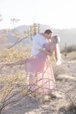 Couples photographer in Knoxville. Light and airy family photos. Outdoor family photos. Long and flowy dress.