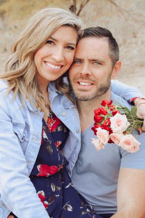 Couples photographer in Knoxville. Couples photo shoot. Anniversary photo shoot. Outdoor couples photographer.