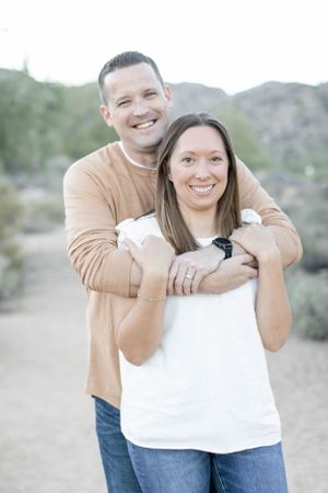 Couples photographer in Knoxville. Couples photo shoot. Anniversary photo shoot. Outdoor couples photographer.
