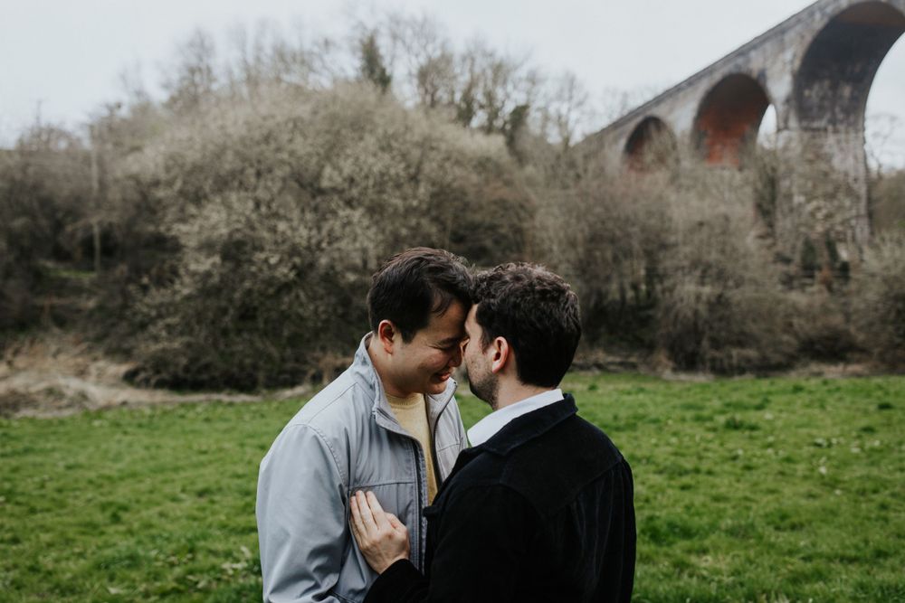 outdoor gay couple photos