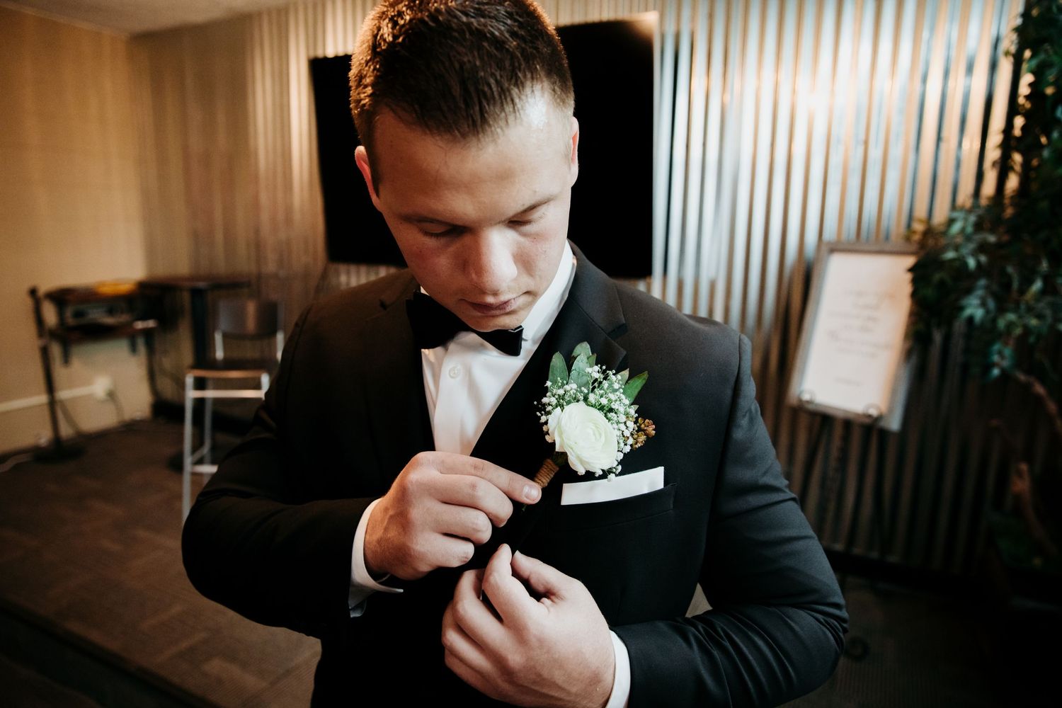 Ohio Photographer, Ohio Wedding, Wedding Photos,  Groom Photos, Meadowbrook Park, Wedding Portraits, Getting Ready Photo
