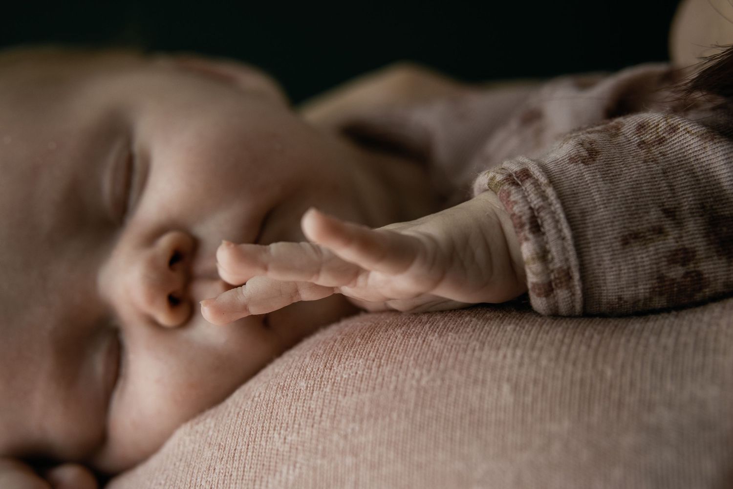 Newborn in-home photography in your home, Iceland