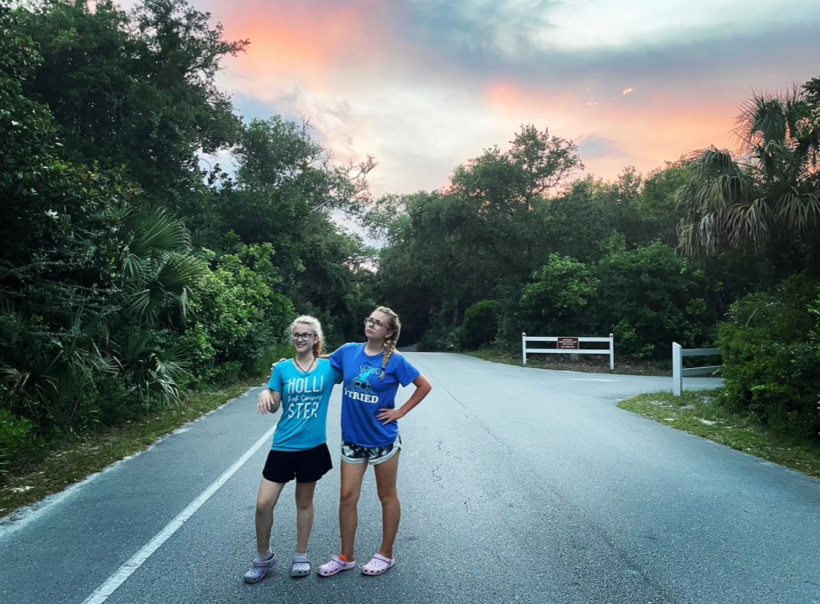 Aundrea and Kayleigh being silly as always. (they didn't know they were going to be IN the picture lol)