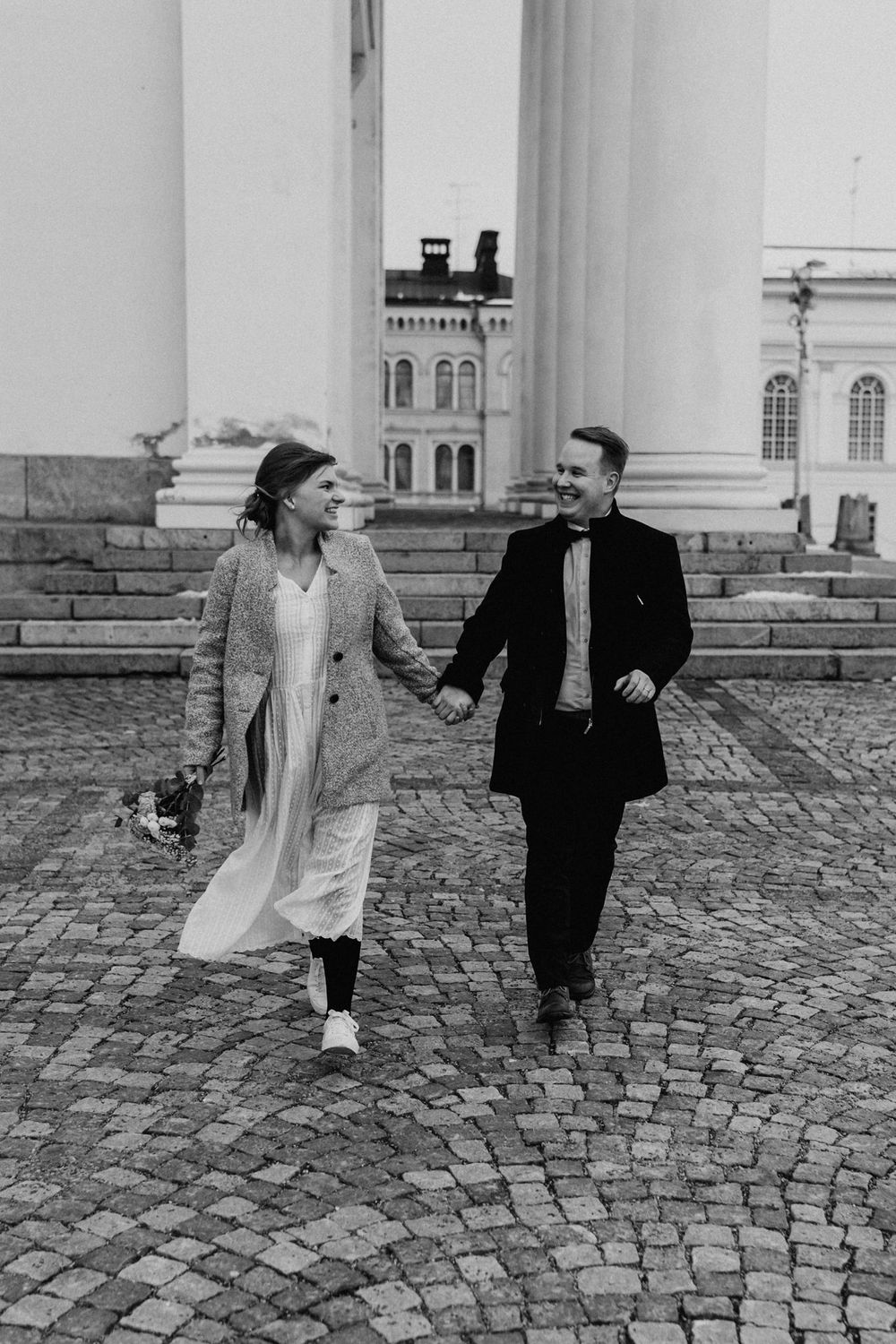 pariskuntakuvaus, parikuvaus, kihlakuvaus, kihlajaiset, hääkuvaaja, hääkuvaus, Helsinki, Kanavaranta, Tuomiokirkko