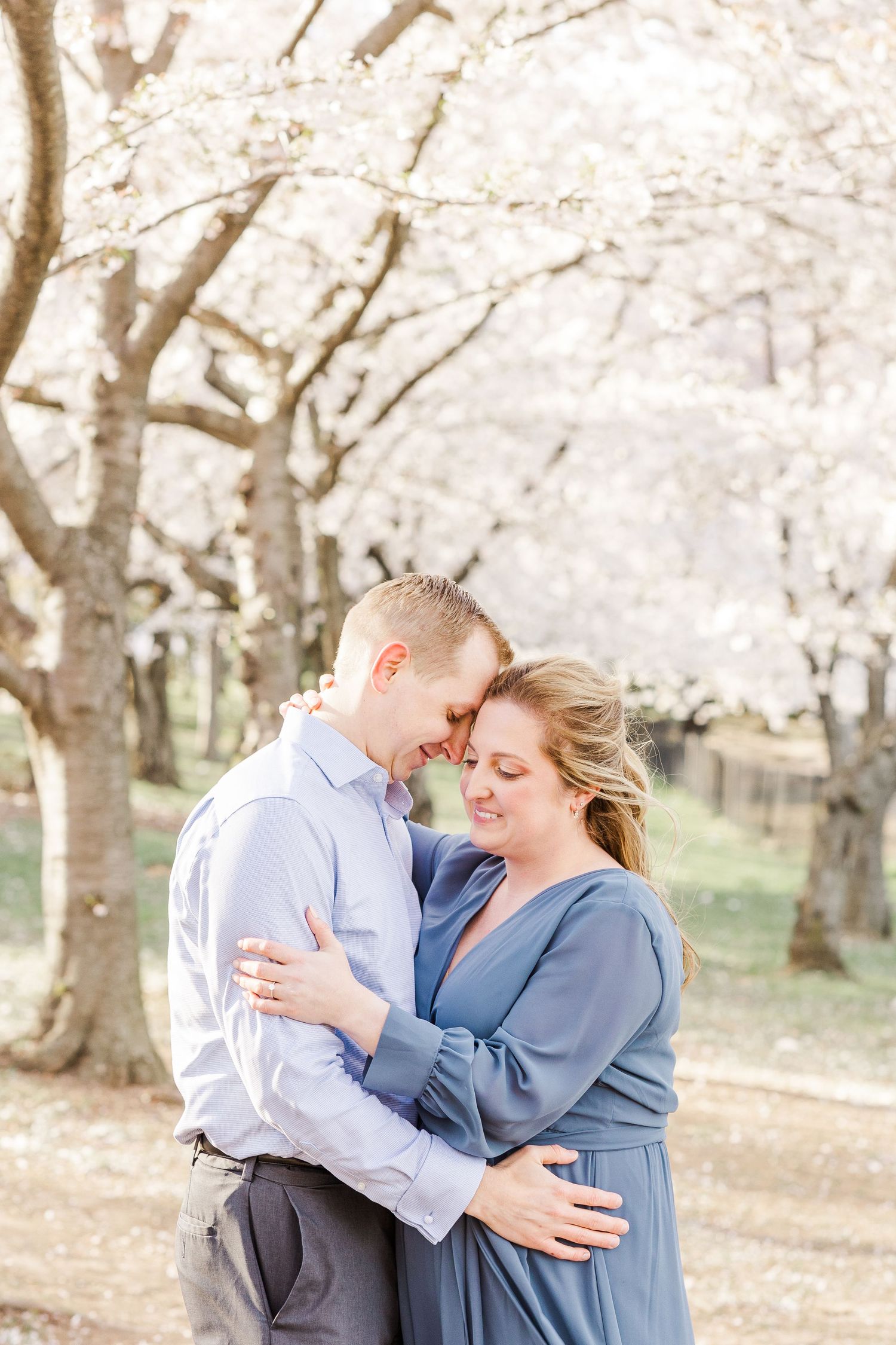 WASHINGTON DC CHERRY BLOSSOM ENGAGEMENT PICTURES