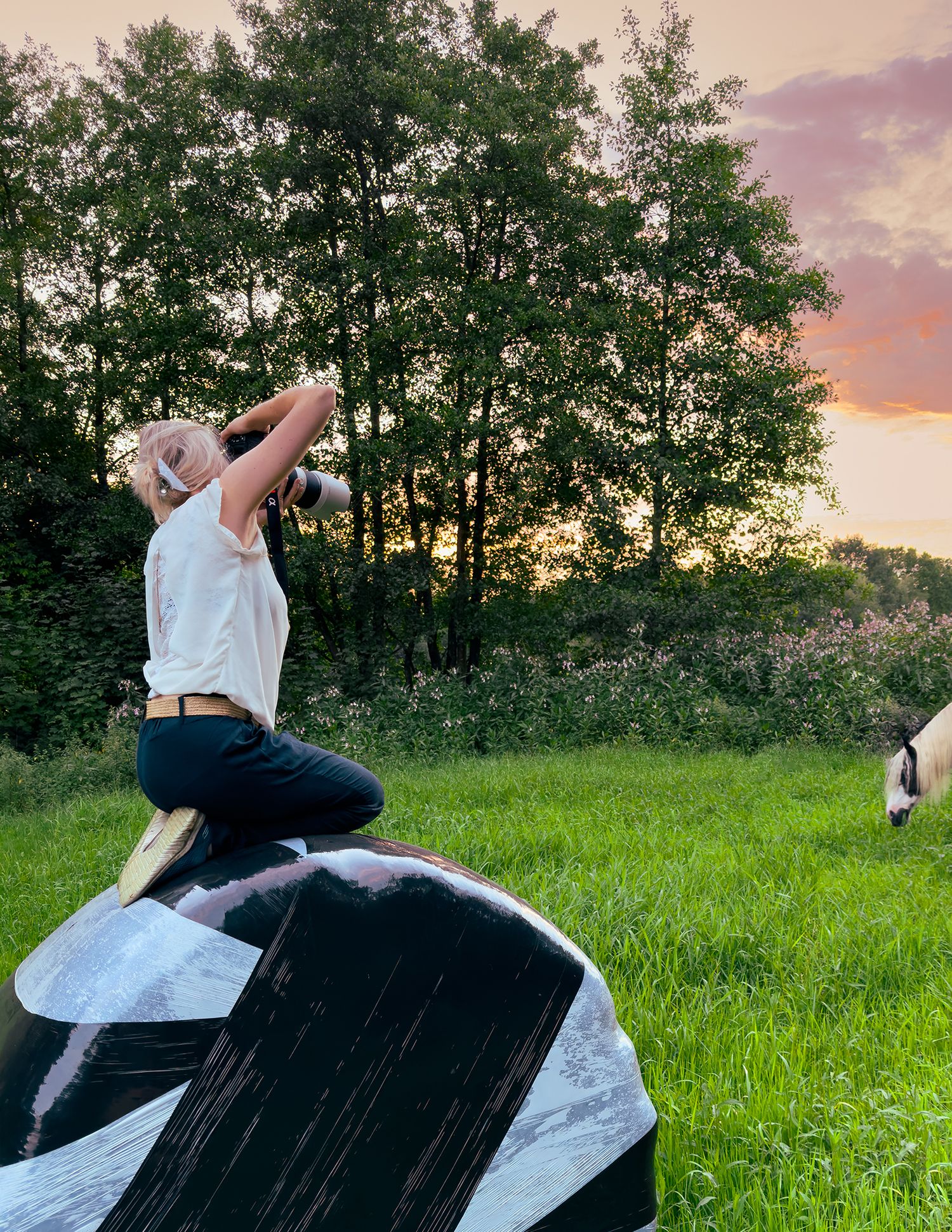 Boek hier jou droom fotoshoot met je paard in de natuur op een spontane manier met zonsondergang in vrijheid en rust