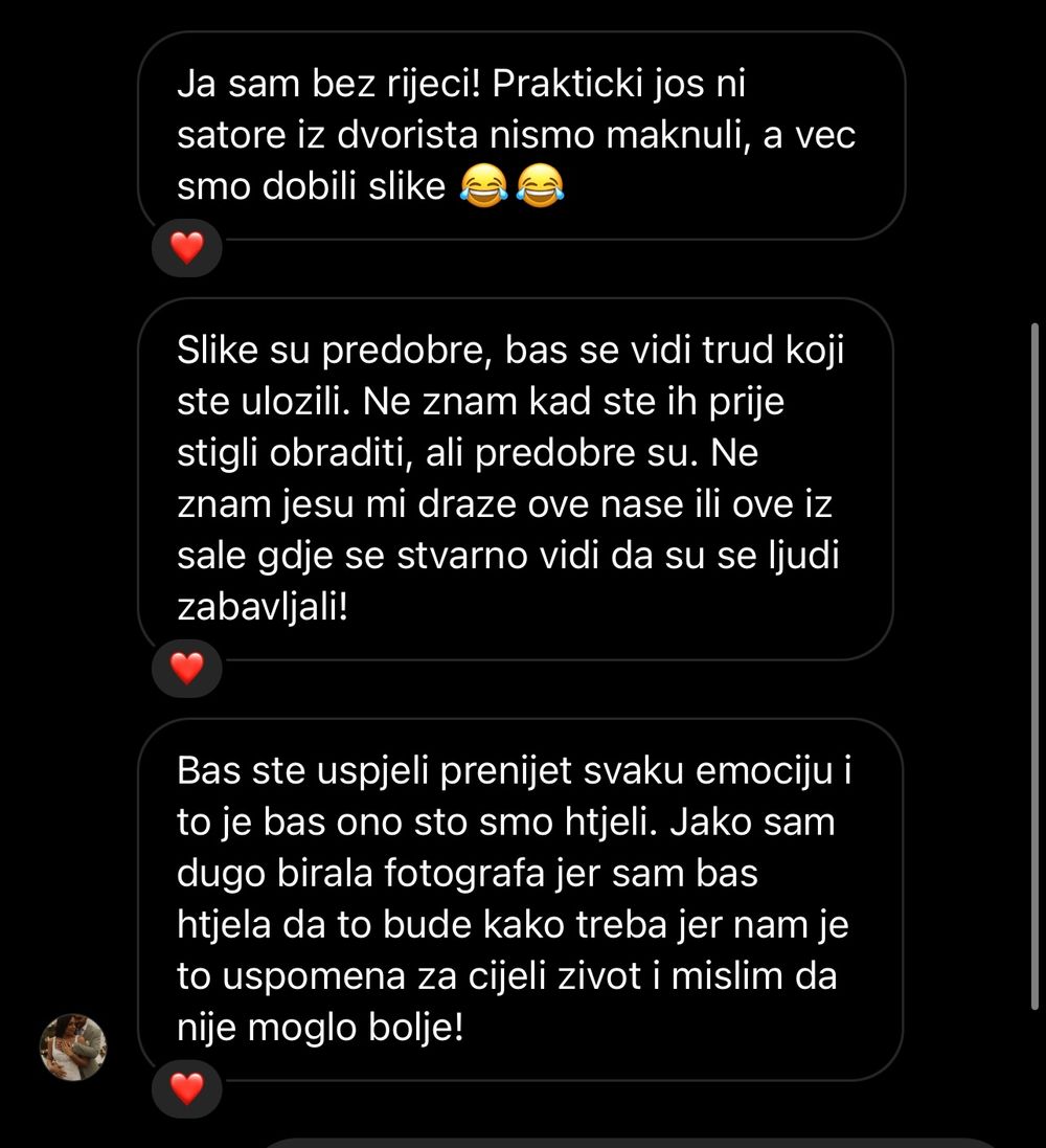 Mobile chat interface showing multiple message bubbles on black background.