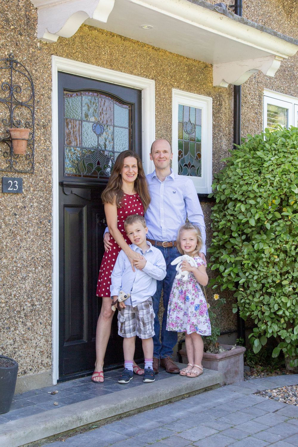 Socially distanced family photoshoot in St. Albans