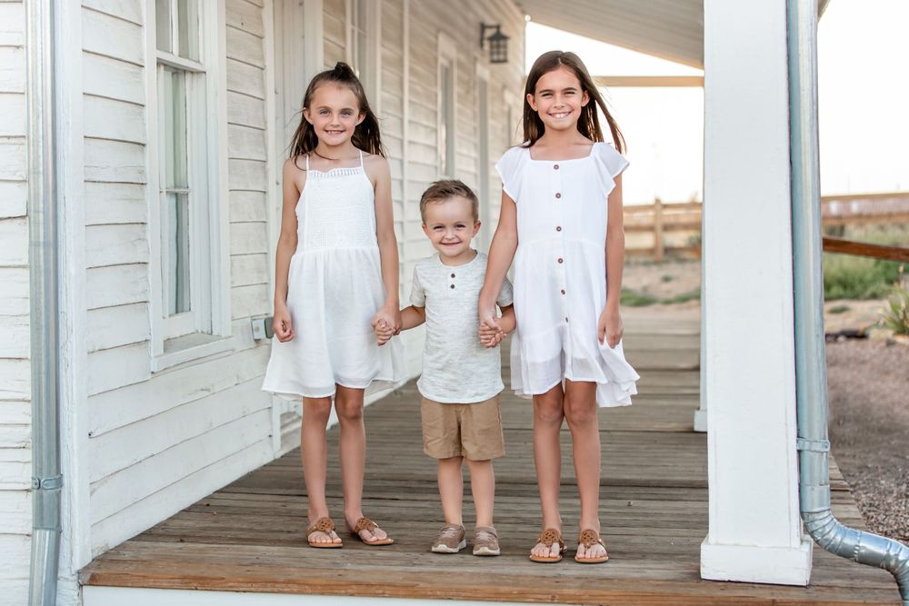 Dance, sports, athletics, family photographer serving Parker, Lone Tree, Highlands Ranch, and Douglas County, Colorado