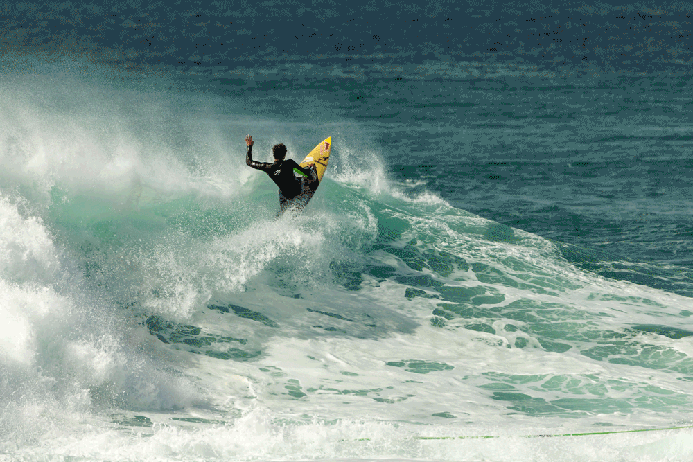 Lucas Chumbo big wave surfing in Nazaré, Portugal - photo Jan Virt